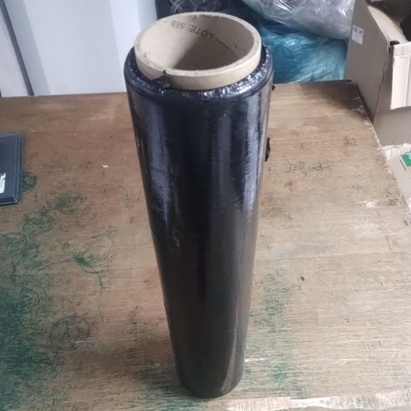 Filme stretch preto , bobina com 2 kilos (1.6 kilos de plástico) EXCELENTE QUALIDADE, ENVIO IMEDIATO,  somos fabricantes em Oferta na Shopee