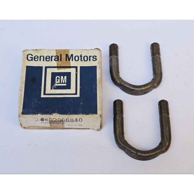 Kit 2 peças Grampo  U Do Rolamento Da Cruzeta Da Junta Caminhao Silverado original gm 02066840