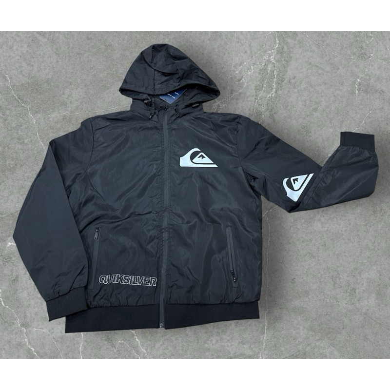 Jaqueta Corta Vento Masculina Impermeável Leve Esportiva Casual Estilosa Capuz Proteção Vento e Chuva para o Dia Dia