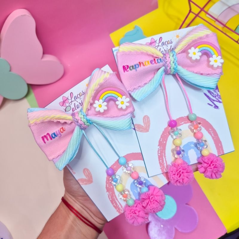 Laço Infantil com nome | Arco Íris | Pompom