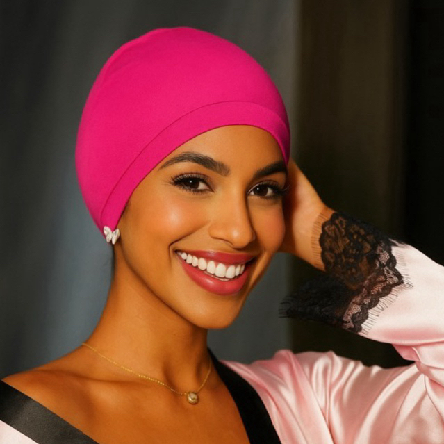 Kit com 1, 2 Toucas Nero Lisa Com Barra Anti Frizz para Dormir E Alisar o Cabelos Lisos e Crespos