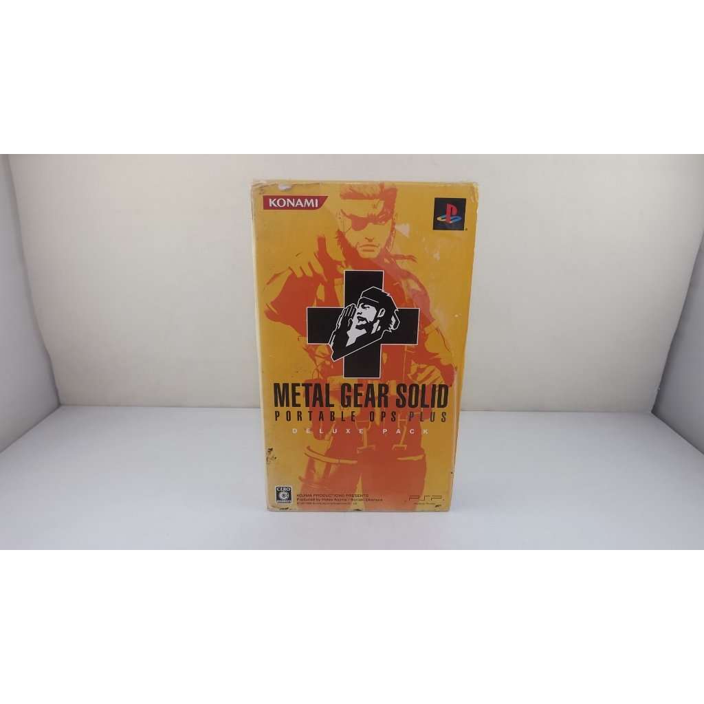 Jogo Metal Gear Solid Portable OPS Plus Deluxe Pack PSP Semi