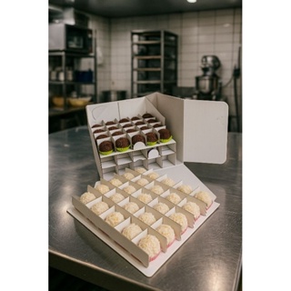 caixa para 100 doces brigadeiros /doces finos / 1 unidade em Oferta na Shopee