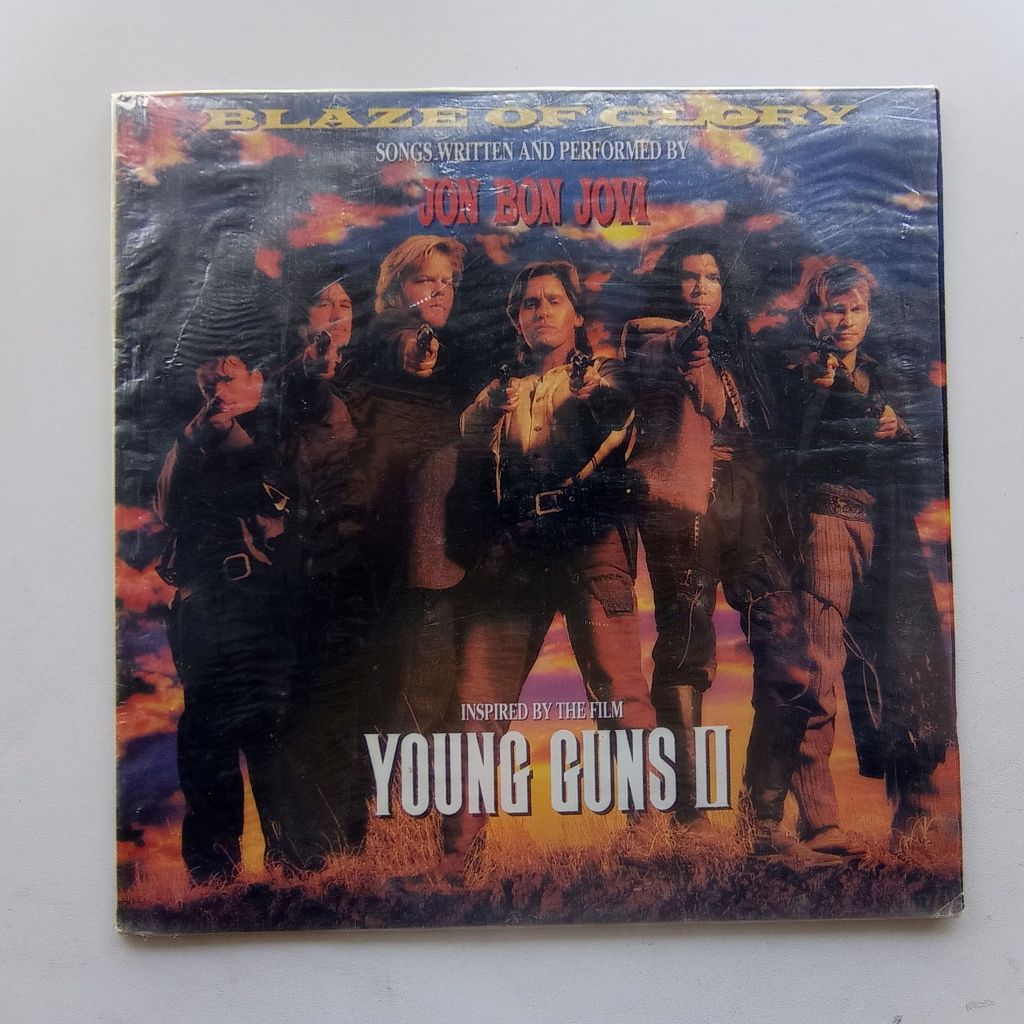 Disco LP - Jon Bon Jovi - Blaze Of Glory -Trilha Sonora do Filme Young Guns 2 - 1990 - Com Encarte - Nacional