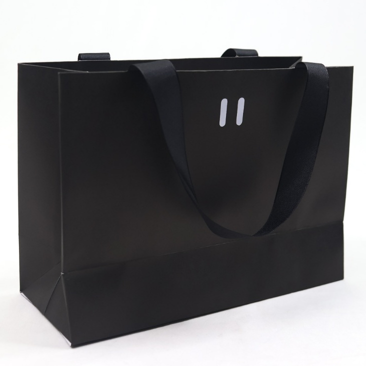 SACOLA PAPEL 180g - P 18X25X10CM 10 UNIDADES em Oferta na Shopee