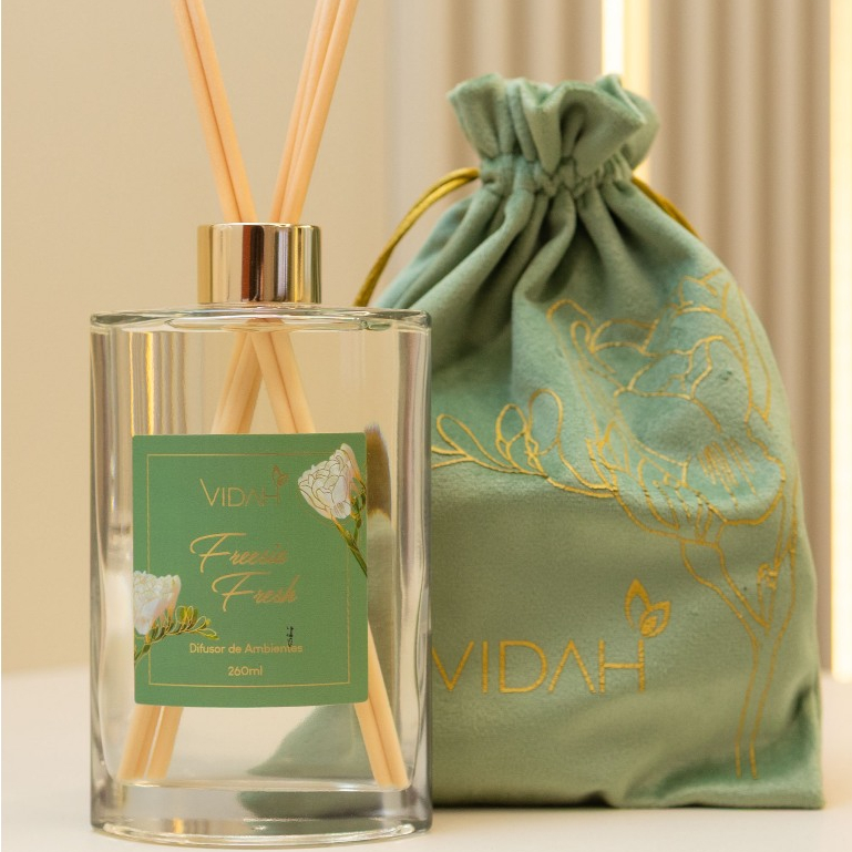 Difusor com Varetas Freesia Fresh - 260ml Perfume para Casa Luxo