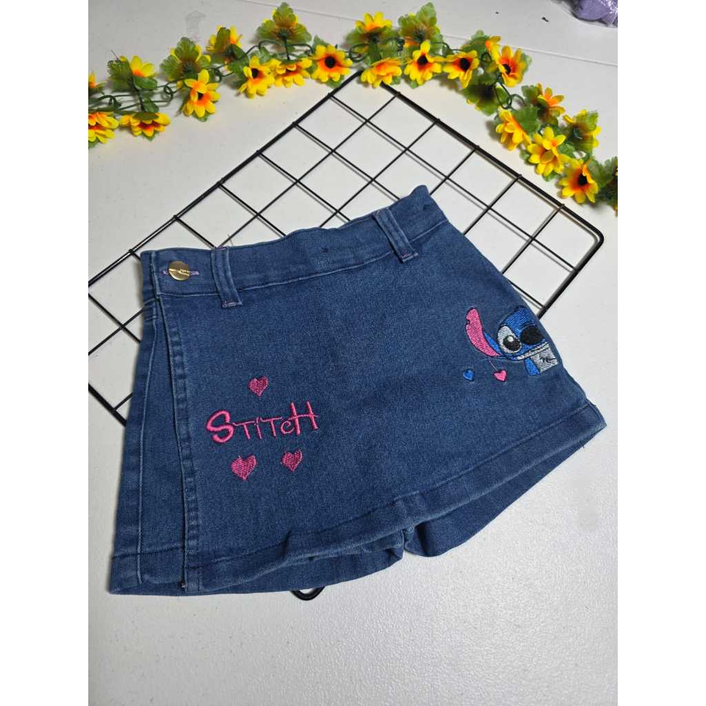 Flor de Lis - Short Saia Jeans Infantil Bordada Stitch e Angel: Conforto e Diversão para Meninas