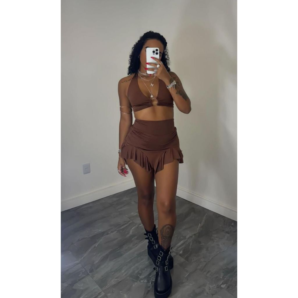 Cropped Assimétrico Babado: Onde Comprar | BuscaProdutos