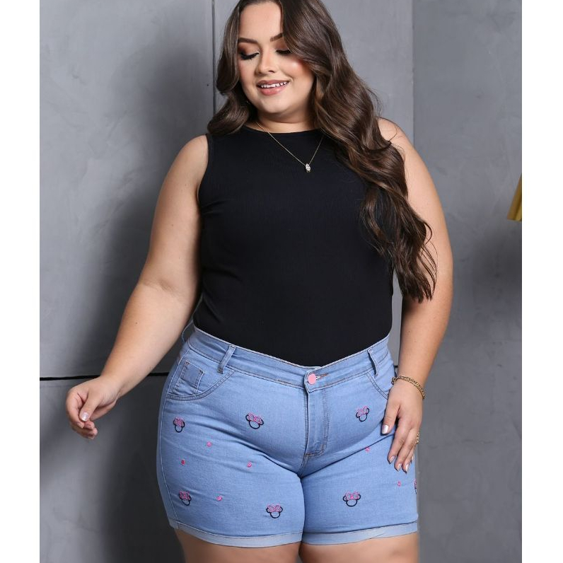 Short Jeans Plus Size Bordado com Lycra feminino Estampado Cintura Alta Elegante e Confortavel — imagem 2 de 2