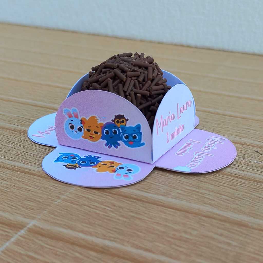 Forminha de Doce Brigadeiro Personalizada Bolofofos Menina - 4 pétalas / Festa de aniversário / Lembrancinha