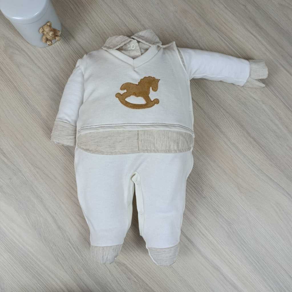 Macacão Bebê Cavalinho Menino com Bordado Delicado