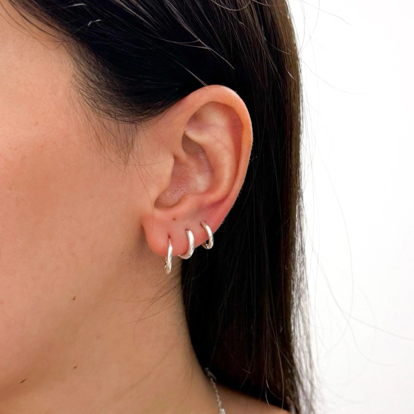 Trio Brincos Argola Lisa Fina Click Banhado a Prata 925 Kit 3 Pares