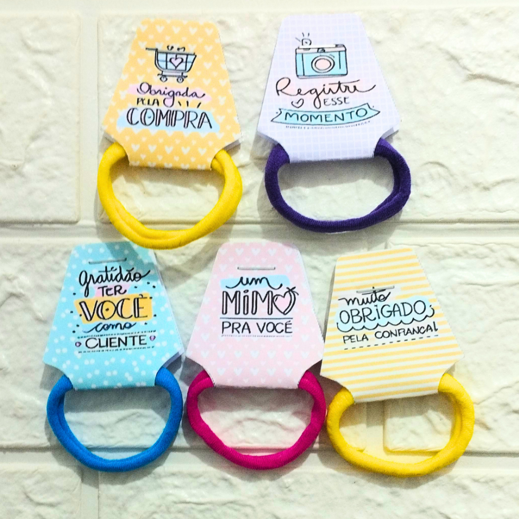 50 amarradores de cabelo com tag com frases xuxinha para brinde mimo cliente agradecimento obrigada pela compra