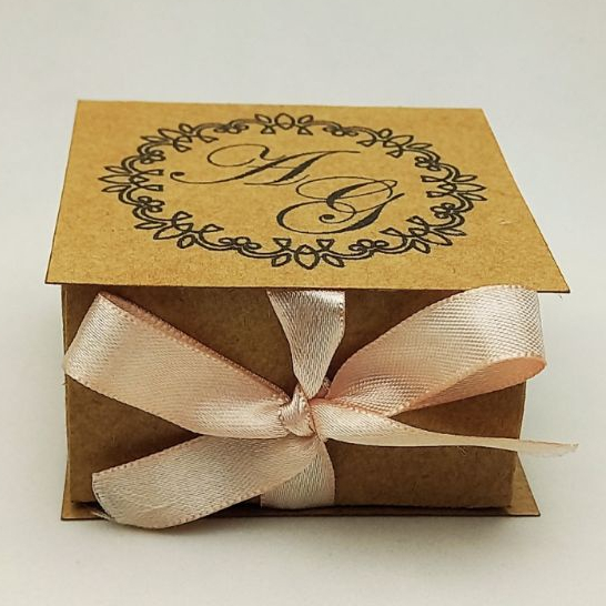 Caixinha Bem Casado Personalizada - Lembrancinha para Casamento - Lembrança de Aniversário