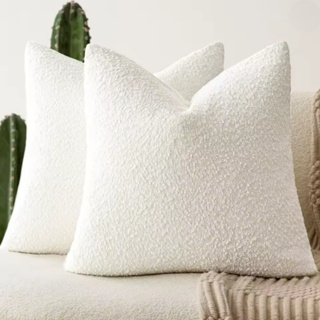 Kit 2 Capas de Almofada Bouclé Premium com Zíper Invisível 45cm x 45cm Toque Extra Macio em Oferta na Shopee