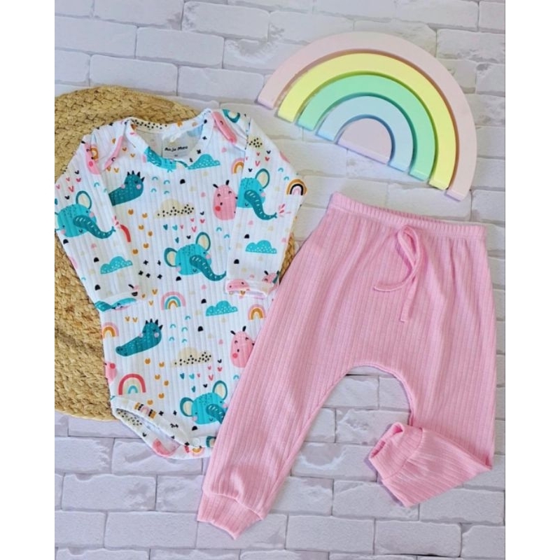 Várias estampas de MENINA! Conjunto body com calça saruel RIBANA CANELADA! em Oferta na Shopee