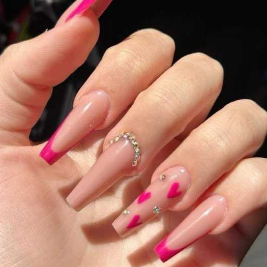 Postiça Realista Decorada Francesinha Rosa com Corações em Oferta na Shopee