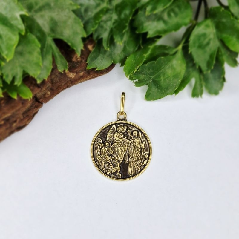 PINGENTE MEDALHA TRÊS ARCANJOS MACIÇO ENVELHECIDO 25MM  FOLHEADO A OURO 18K NF-e