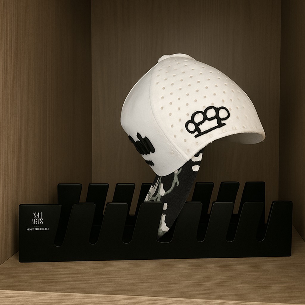 Suporte Organizador De Bonés Em Acrílico 3mm Expositor Preto 7 Bonés em Oferta na Shopee