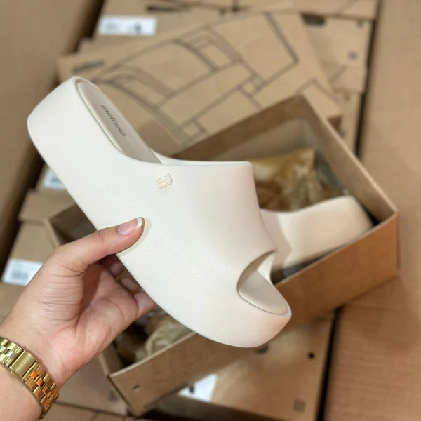 Chinelo Platforma Slide Melissa Free Platform Tendência Super Leve Original