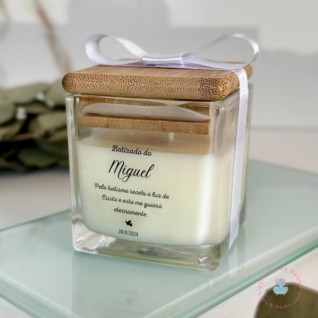 Vela Aromática Lembrancinha Casamento ou Batizado – Tampa de Bambu Personalizada – Mini Vela Luxo em Oferta na Shopee