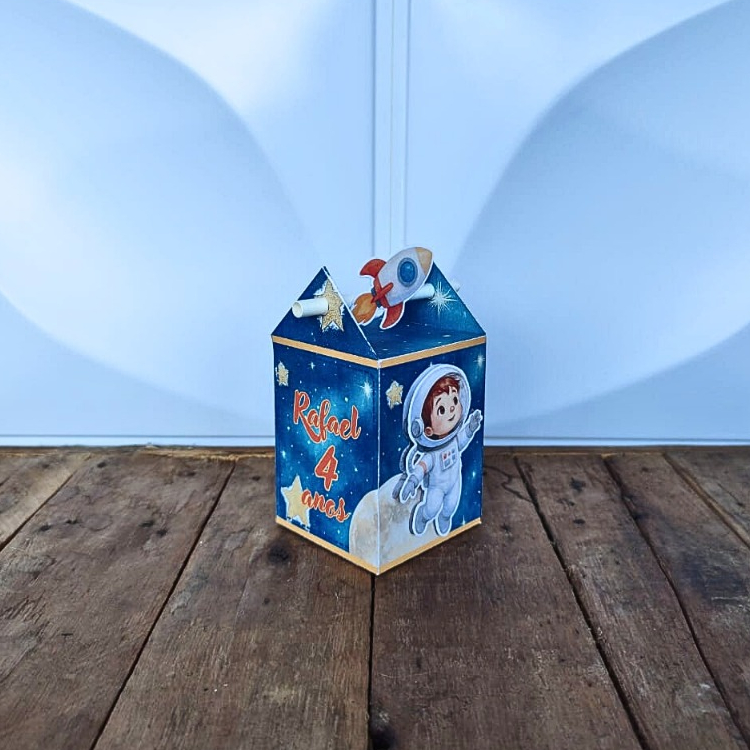 Caixa Canudo Avulsa Personalizada com Aplique 3D/Lembrancinha de Aniversário/Decoração de Festa/Tema Astronauta Aquarela