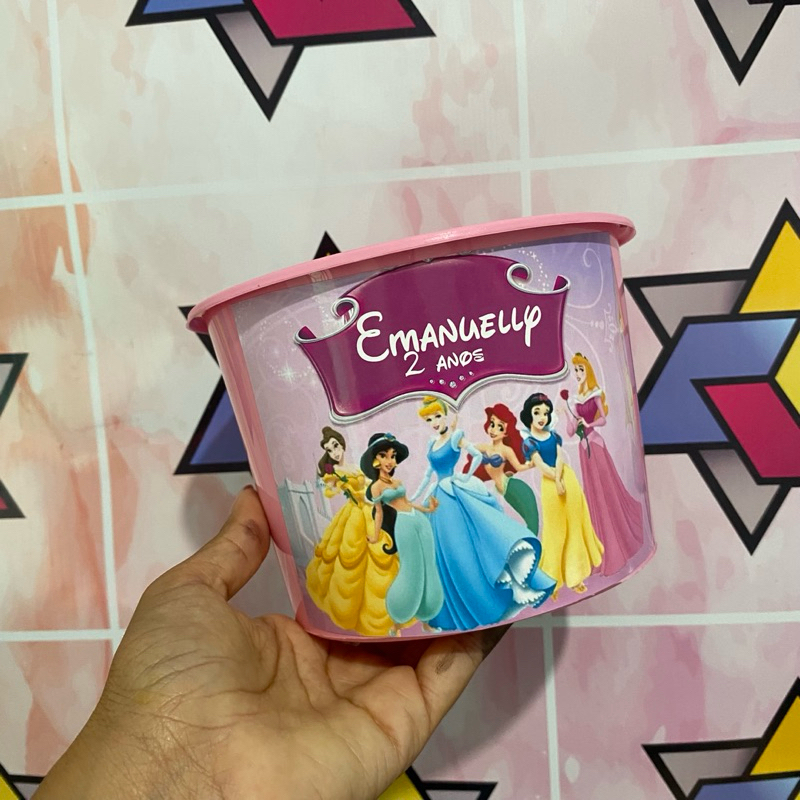 20 baldinhos 1,5l Princesas e príncipes- c/ embalagem e laço - festa infantil - aniversário - lembrancinha