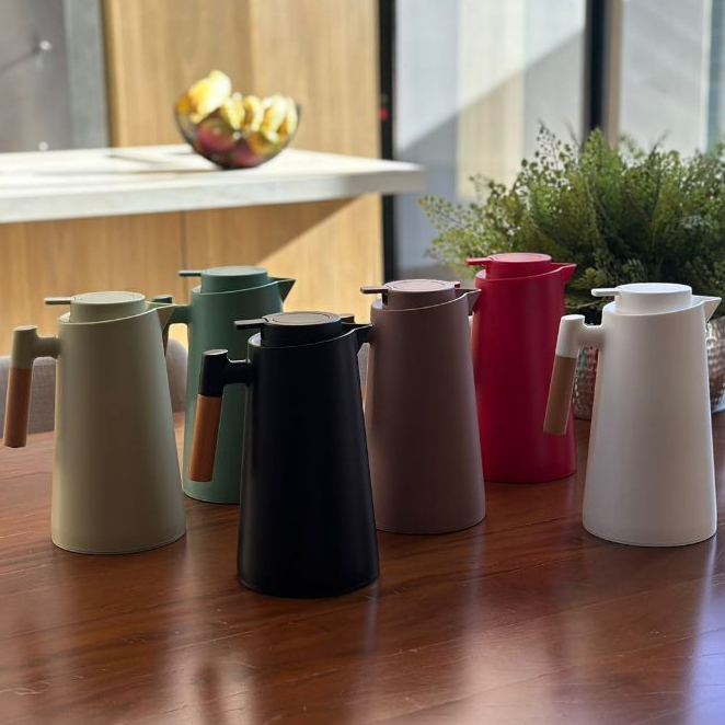 Garrafa Térmica 1L Cabo Madeira com Botão Acionamento Click