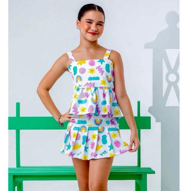 Conjunto Infantil Menina em crepe blusa Babado + Short Saia Estampado - Colorido Conforto Passeio – 4 anos