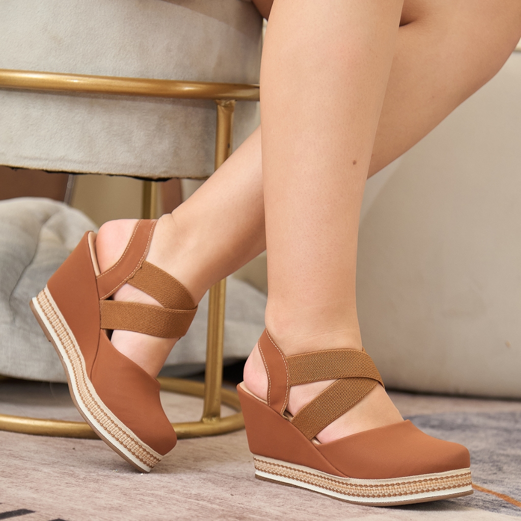 Sandália Feminina Anabela Salto Grosso Casual Elástico Figueiroa