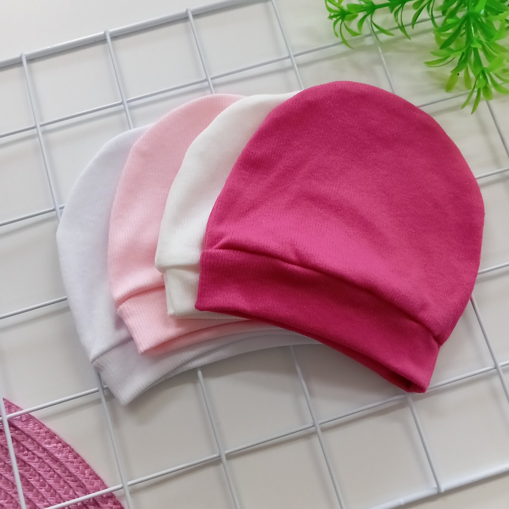4 Toucas Coloridas Recém Nascido Malha Canelada Enxoval Maternidade NÃO TROCAMOS CORES em Oferta na Shopee