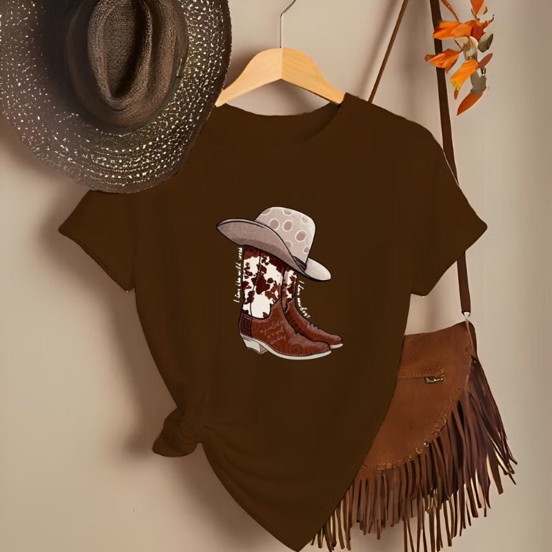 Camiseta Feminina Country Look Country T-shirt Roça Agro Rodeio Boiadeira Estamp Bota e Chapéu lançamento