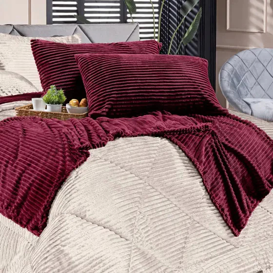 Peseira Fofão Canelada + 2 Capas de Almofada – Decoração Sofisticada e Confortável