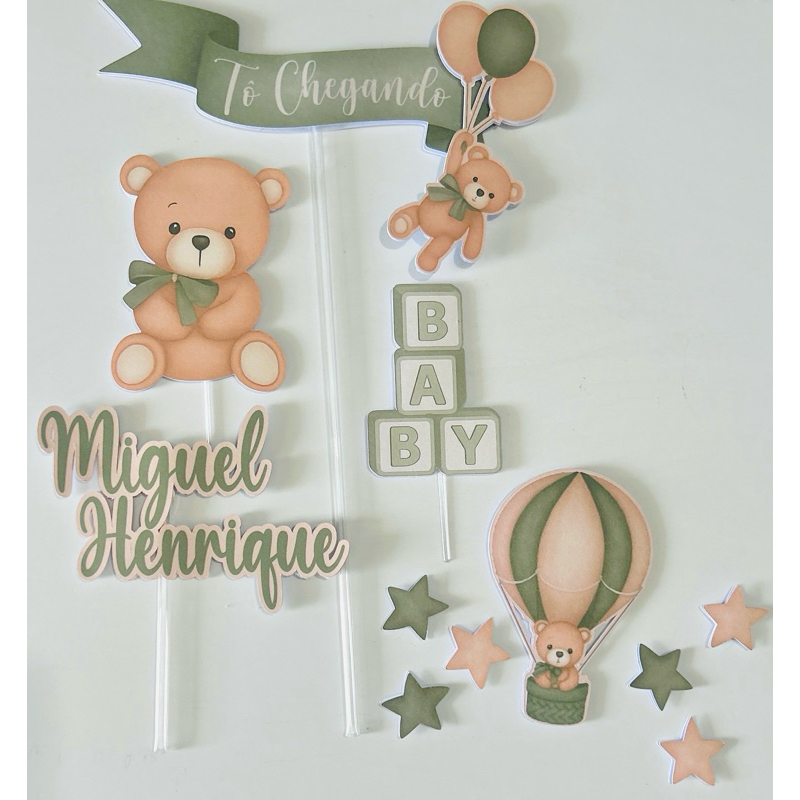 Detalhes do Topo de Bolo Ursinho Baloeiro Verde Sage Personalizado Chá de Bebê