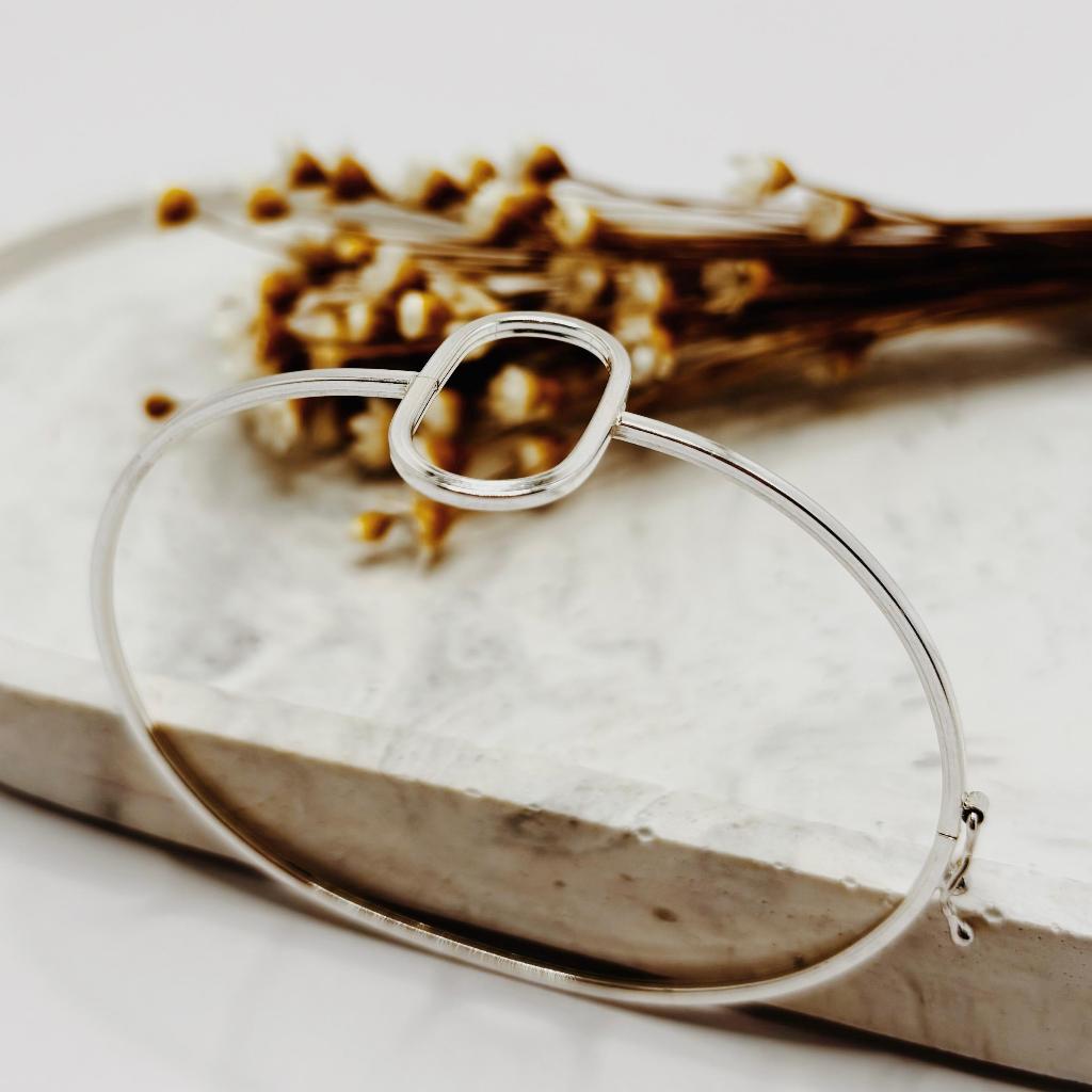 Bracelete Geométrico Liso em Prata 925 Legítima Feminino Moderno · foto 2