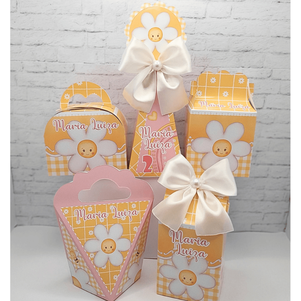 KIT PERSONALIZADO MARGARIDAS AMARELO (PEGUE E MONTE) / LEMBRANCINHAS PERSONALIZADAS / MIMOS  PARA  ANIVERSÁRIO
