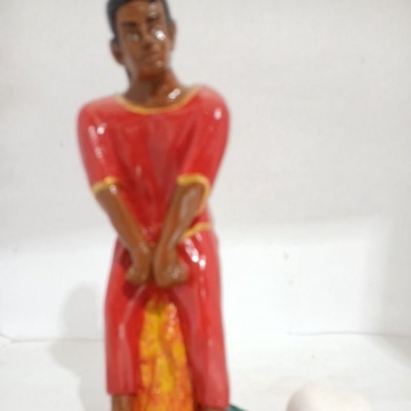 imagem exu tiriri + brinde de cranio em gesso cru