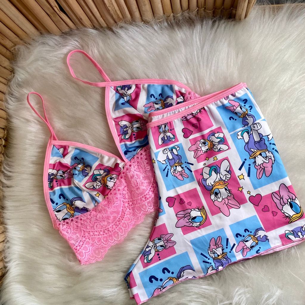 Conjunto Bady Doll Personagens Estampado Roupa de Dormir Conforto Pijama Com Detalhe de Renda