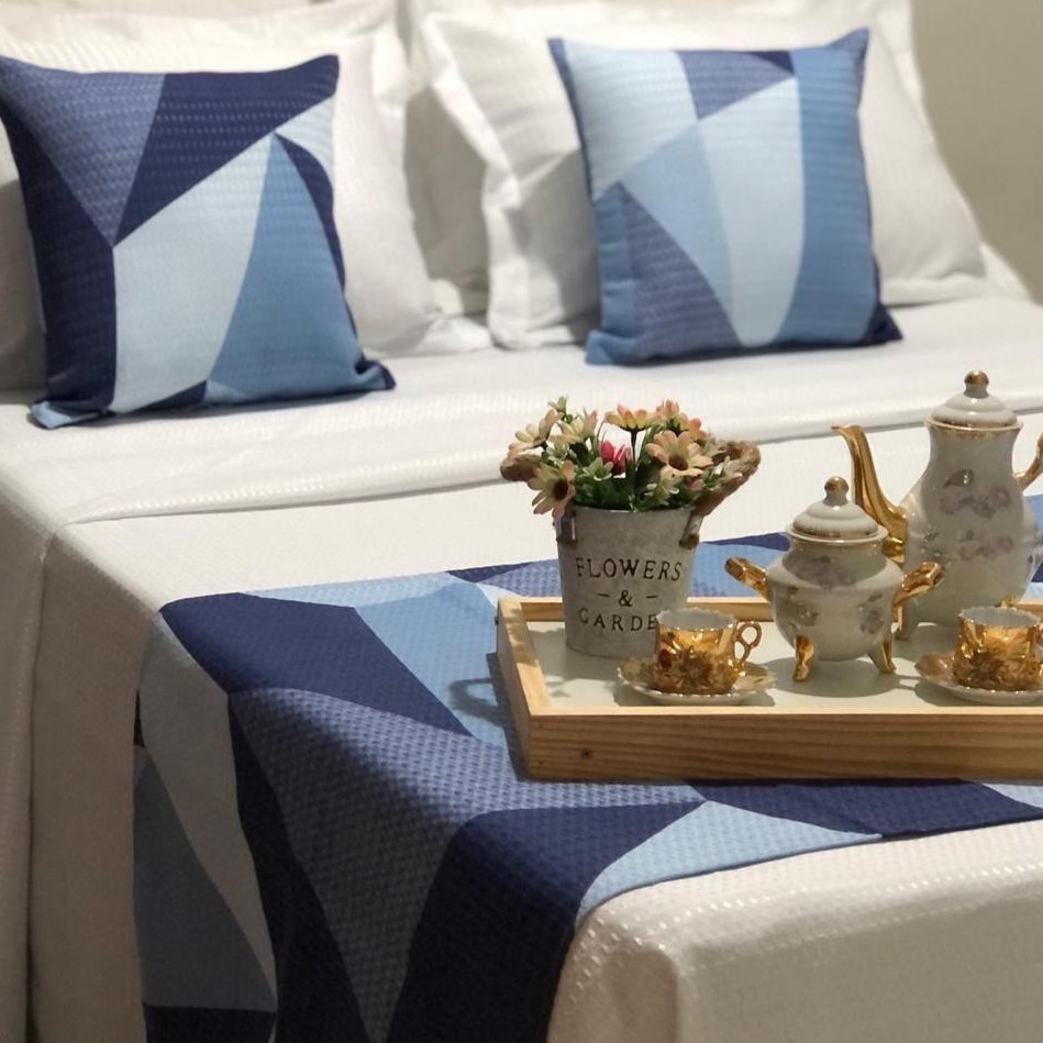 Kit Peseira Queen 3 Pçs Cama Posta Decorativa Tecido Piquet