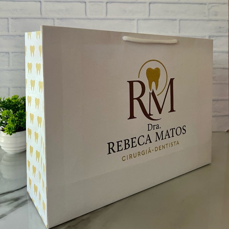 30/50 Sacolas G Personalizada 28x20,5x9 | Com Sua Logo | Várias Cores | Ideal Loja de Roupas e Presentes