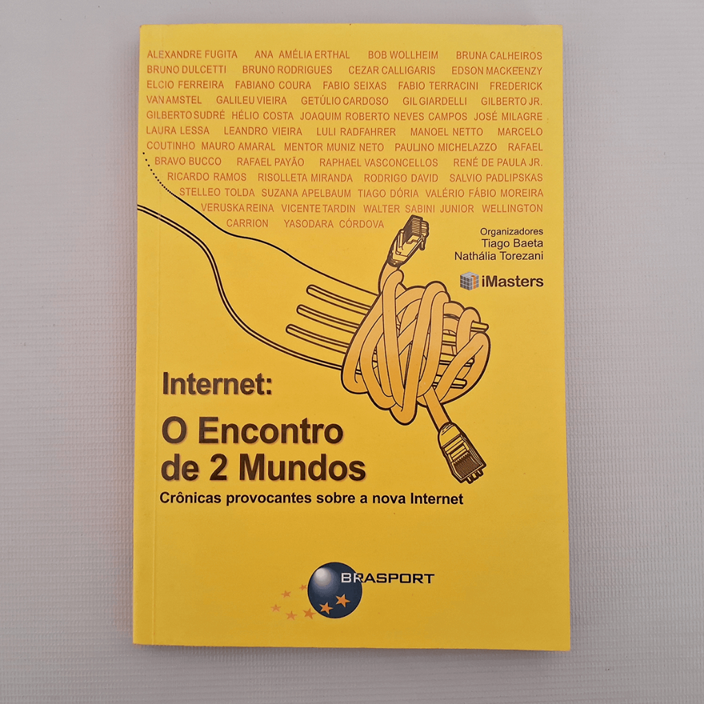 Internet (O Encontro de 2 Mundos) - Tiago Baeta e Nathalia Torezani