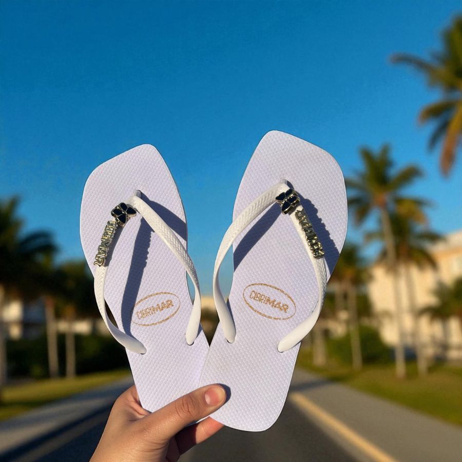 Chinelo Feminino do Tam 33 AO 40 Detalhe Com Borboleta - Casual Perfeito para Praia, Dia a Dia Passeio