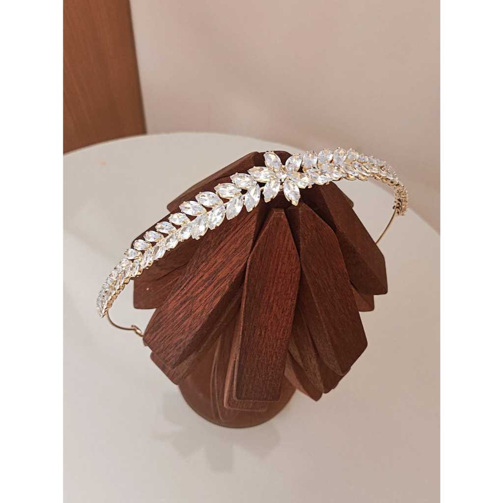 Coroa Tiara Porta Coque Zircônia Penteado Noiva Festa Casamento Festa 15 Anos Delicado Dourada