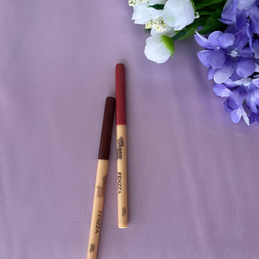 Contorno Labial Retrátil ChocoFun Dolce/Tiramisu/Bombom em Oferta na Shopee