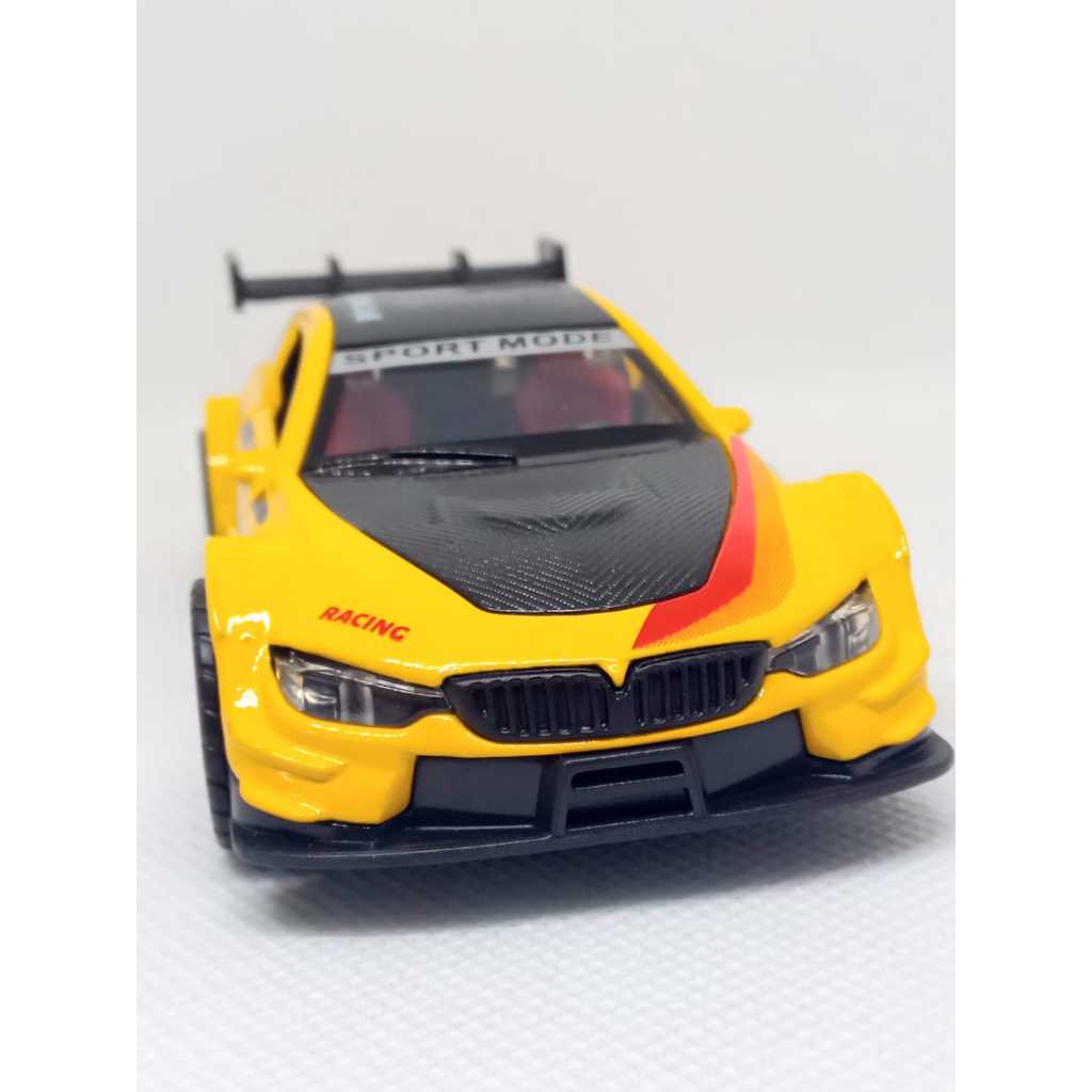 Miniatura Carrinho Metal de Coleção BMW M4 Sport Abre As Portas