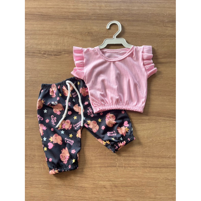 Conjunto menina bebê blusa canelada cropped e calça legging de malha estampada