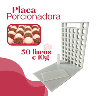 Placa Porcionadora para brigadeiros, beijinhos, doces 10g 50 furos com bastão e espátula em Oferta na Shopee