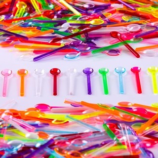 Mini Colher de brigadeiro descartável Amalu com 100 unidades