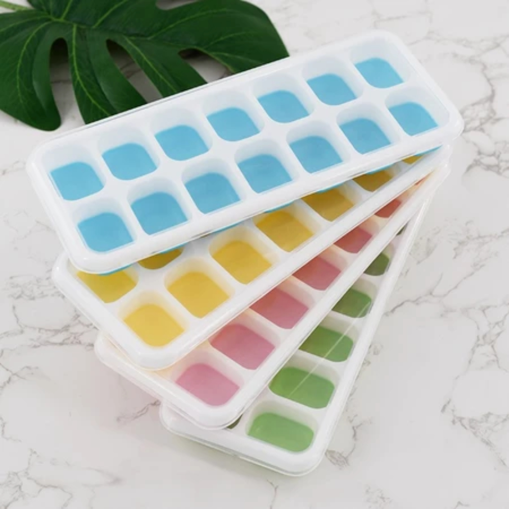 Kit 4 ou 8 Formas de Gelo com Tampa e Fundo de Silicone Colorido - Cubos de Gelo Flexíveis