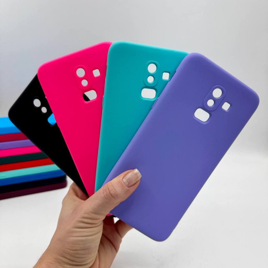 Capa Para Samsung Galaxy J8 - J800 Silicone Aveludada Capinha de Celular em Oferta na Shopee